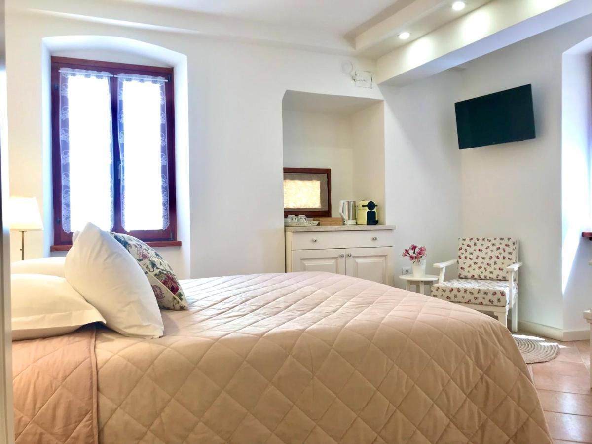 Casa Vittoria Hotel Rovinj Exterior photo